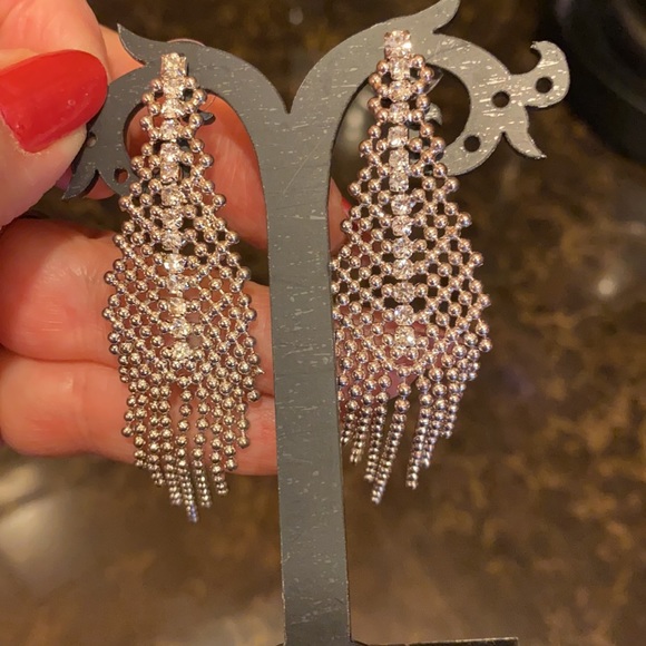 NWOT Nordstrom Rhinestones Dangle Earrings! - Picture 2 of 7